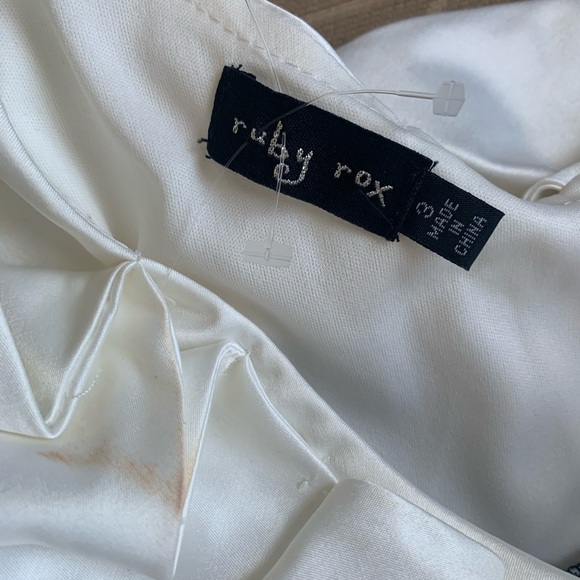 Dress - Picture 3 of 8